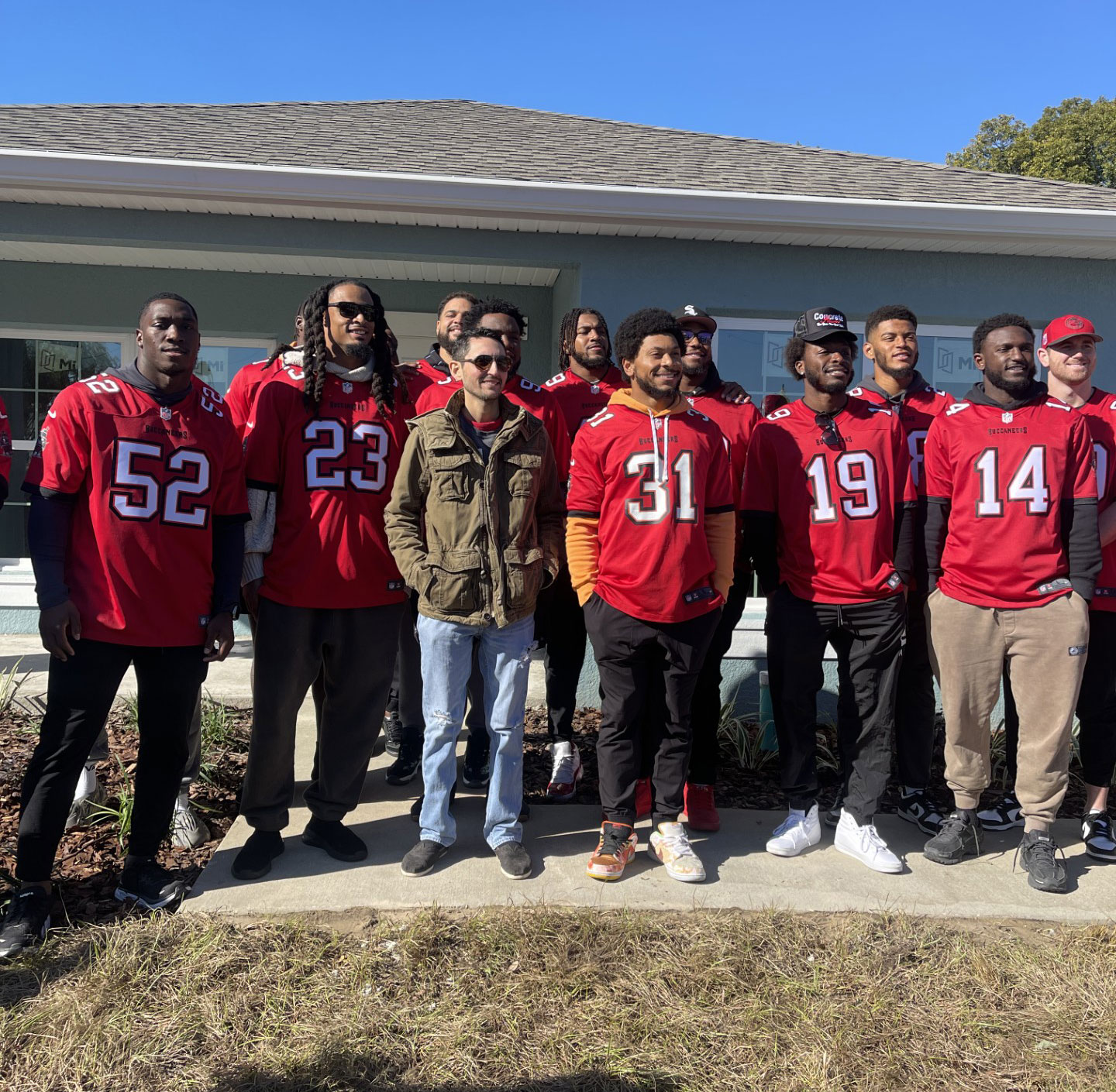 Holiday Home Build with the Bucs